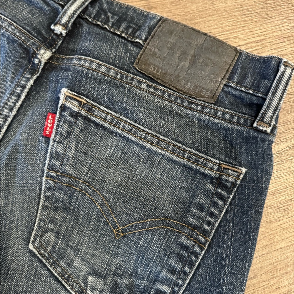 Levi’s 511 dark blue jeans 31-32